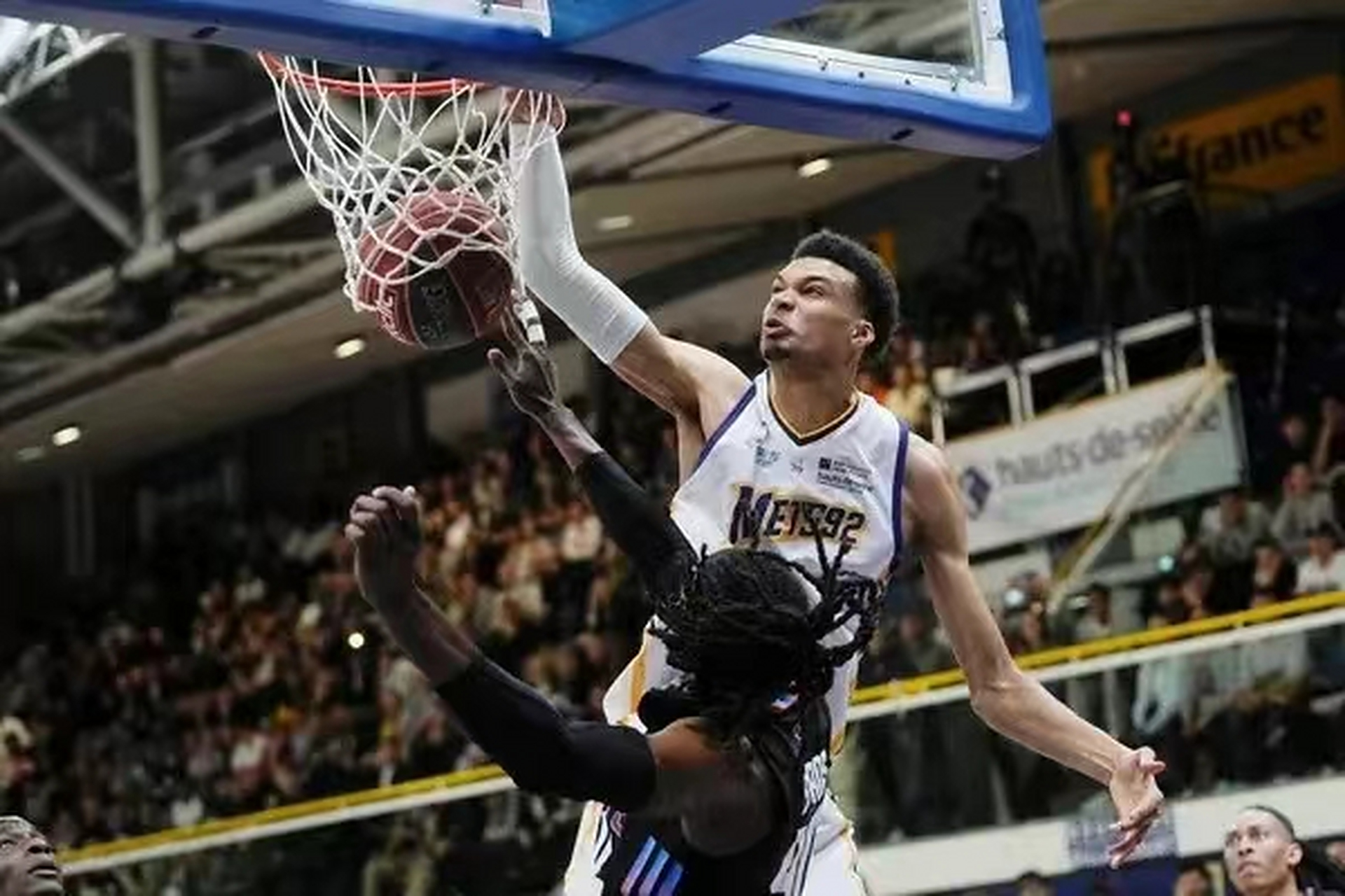 NBA第一“高”僧！一文回顾维克托-文班亚马中国之旅