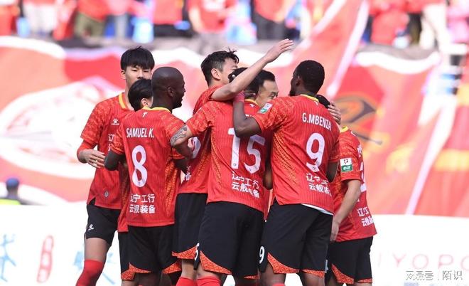 随着石家庄1-1，南通1-0，大连3-1南京，中甲最新积分榜