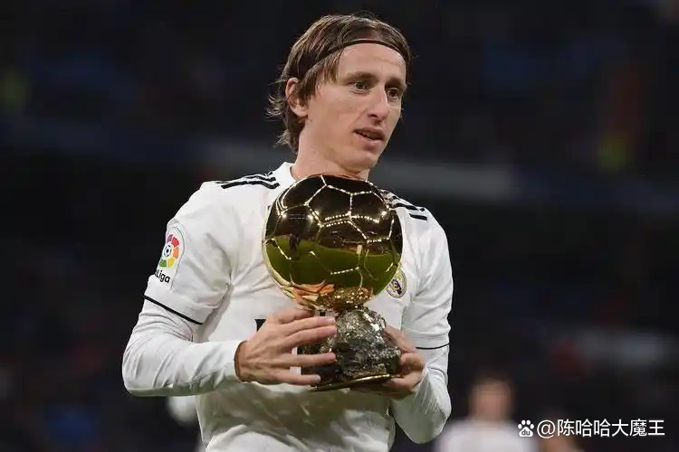 皇马10号大师转会圣西罗？免签优势让米兰心动，粉丝却很是不满的简单介绍