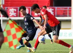拼搏无悔：卢森堡队奋起反击